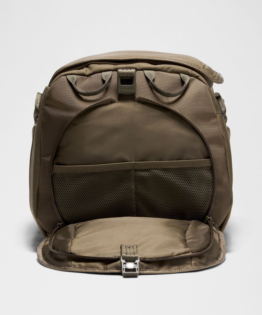 Daily Dispatch Duffle Bag 36L
