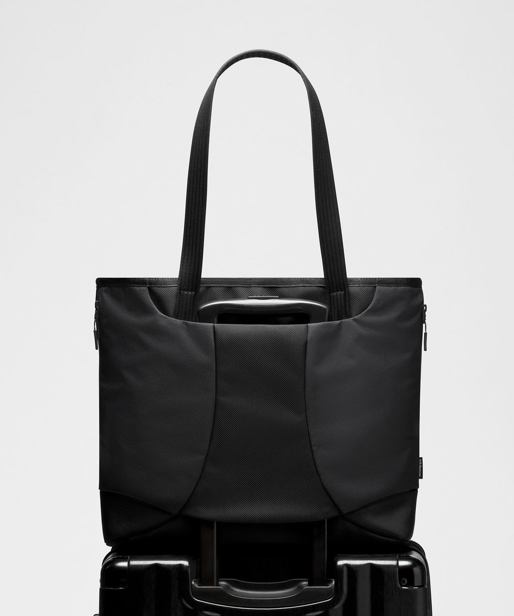 Daily Dispatch Tote Bag 16L