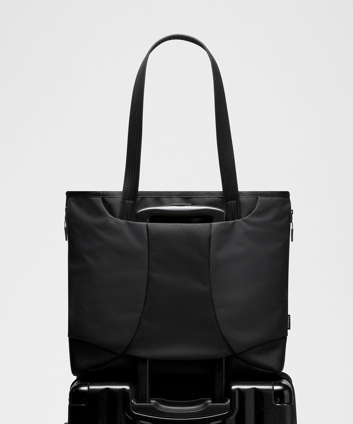 Daily Dispatch Tote Bag 16L