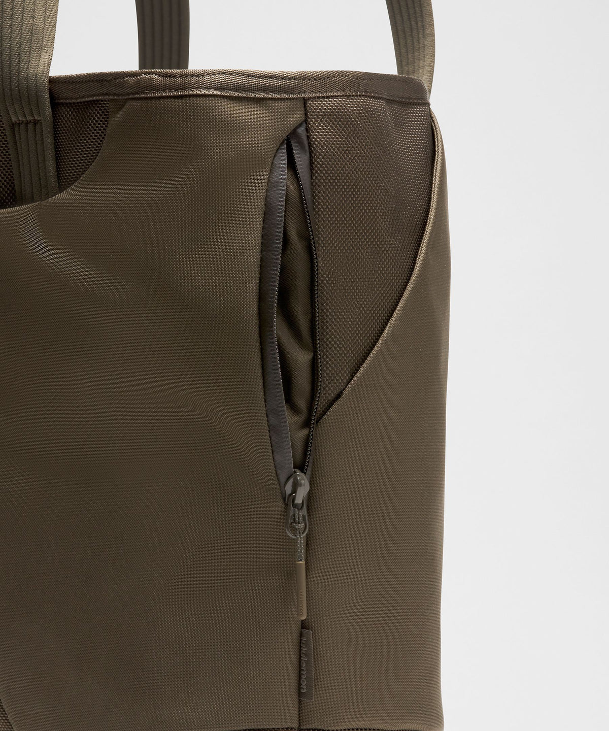 Daily Dispatch Tote Bag 16L