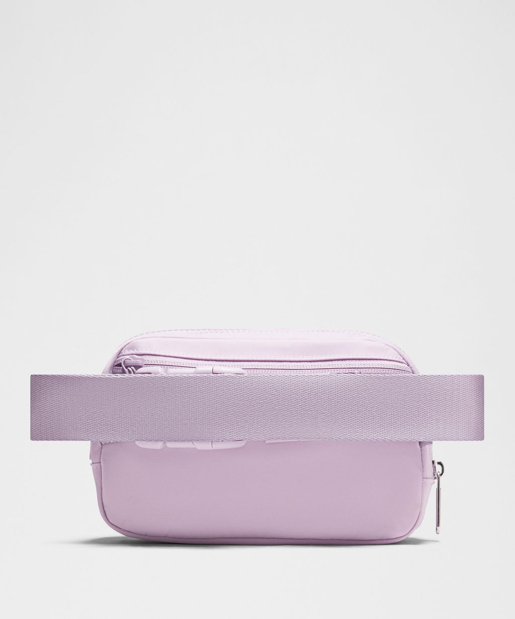 Everywhere Belt Bag 1L