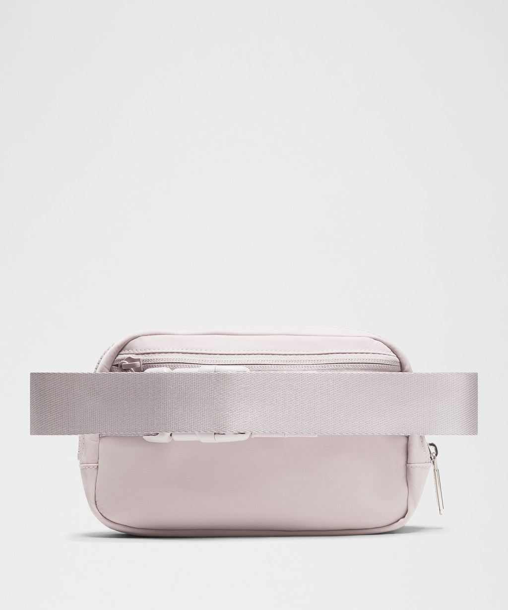 Everywhere Belt Bag 1L