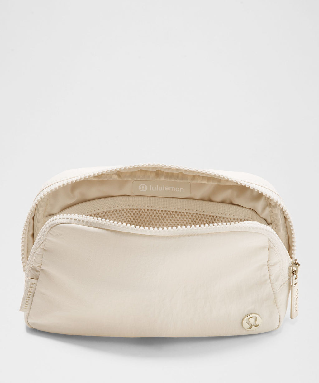 Everywhere Belt Bag 1L