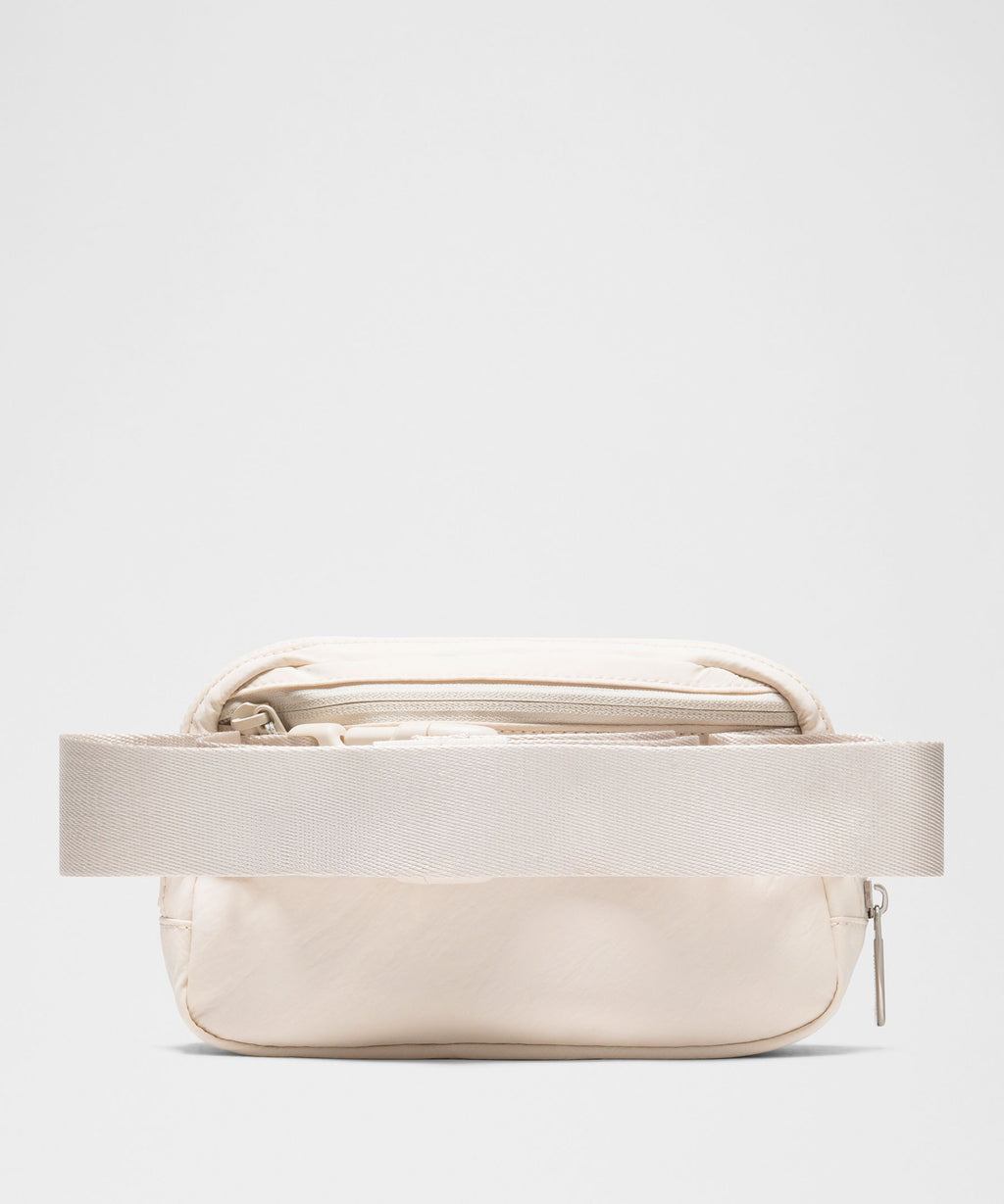 Everywhere Belt Bag 1L