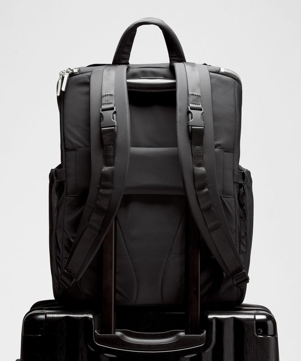 New Parent Backpack 17L