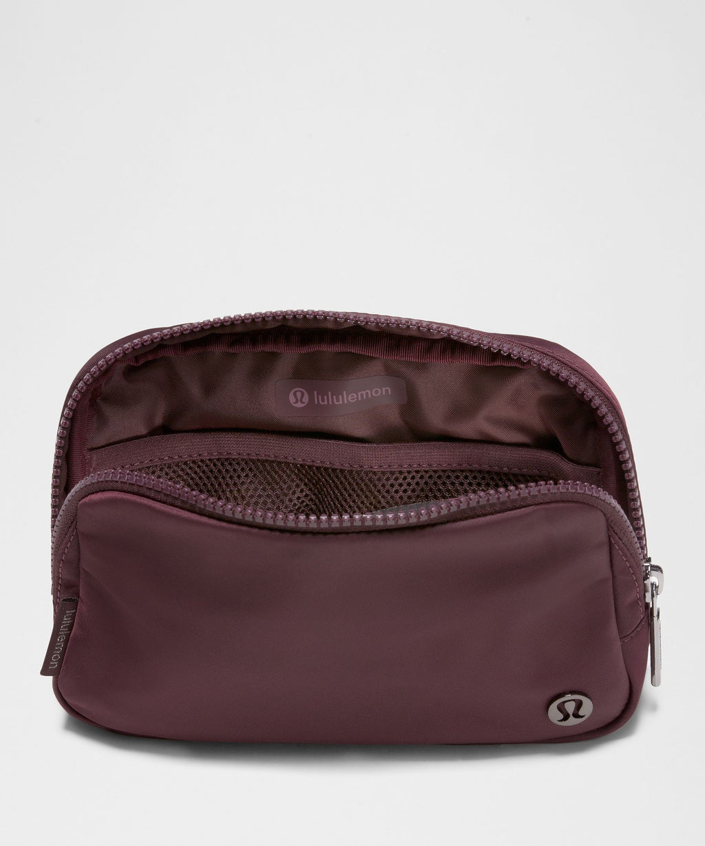 Everywhere Belt Bag with Long Strap 1L