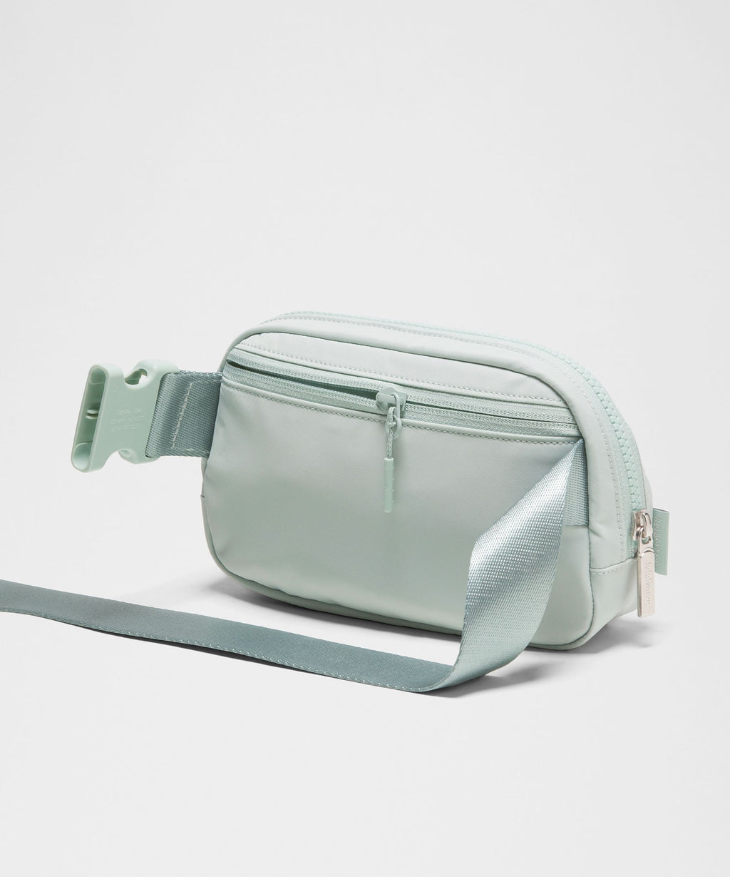 Everywhere Belt Bag with Long Strap 1L