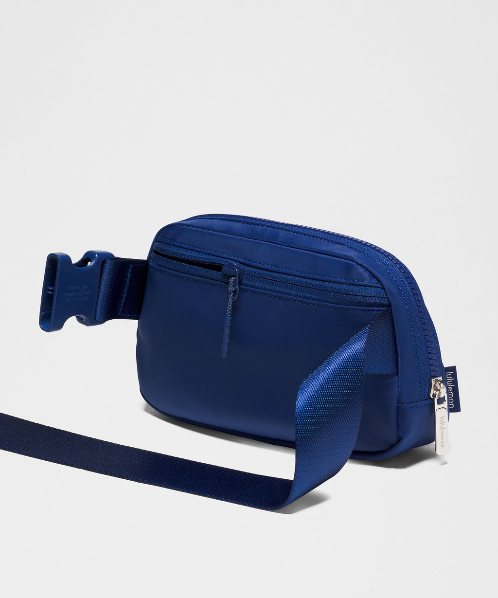 Everywhere Belt Bag with Long Strap 1L