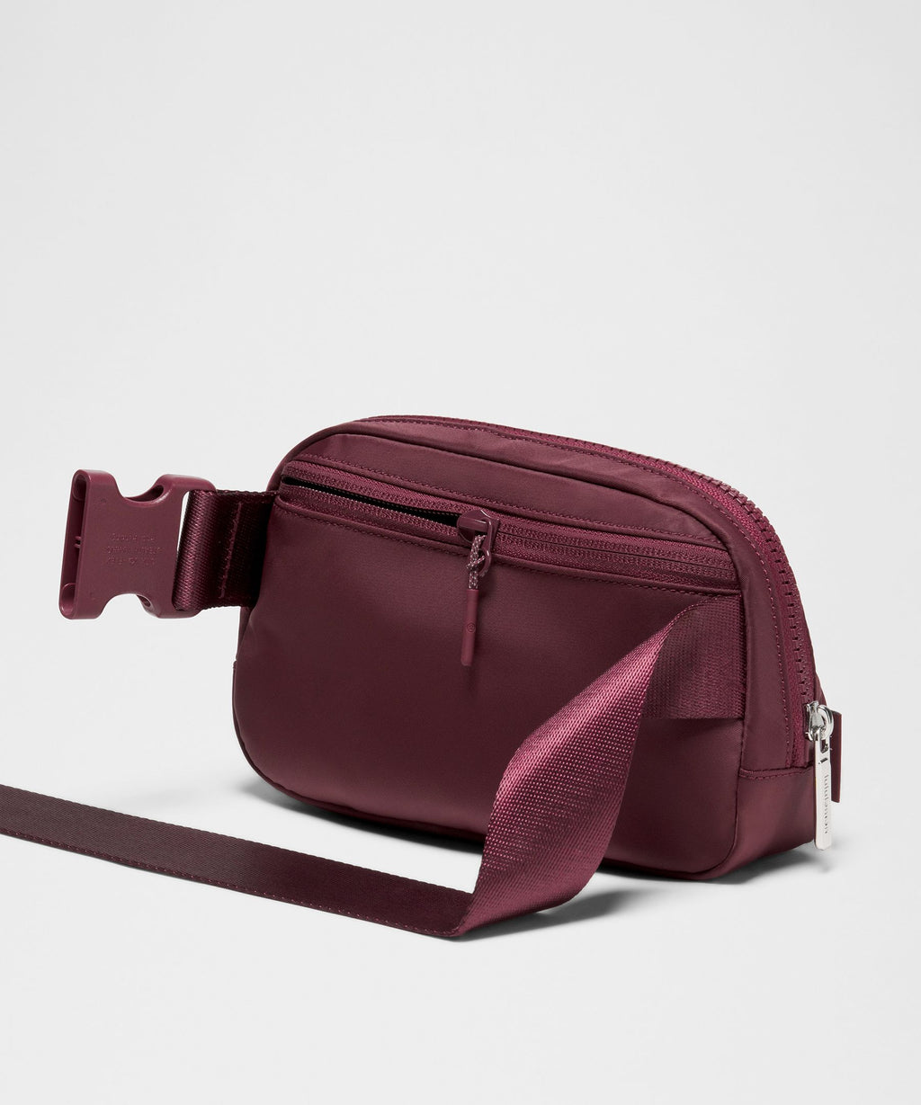 Everywhere Belt Bag with Long Strap 1L