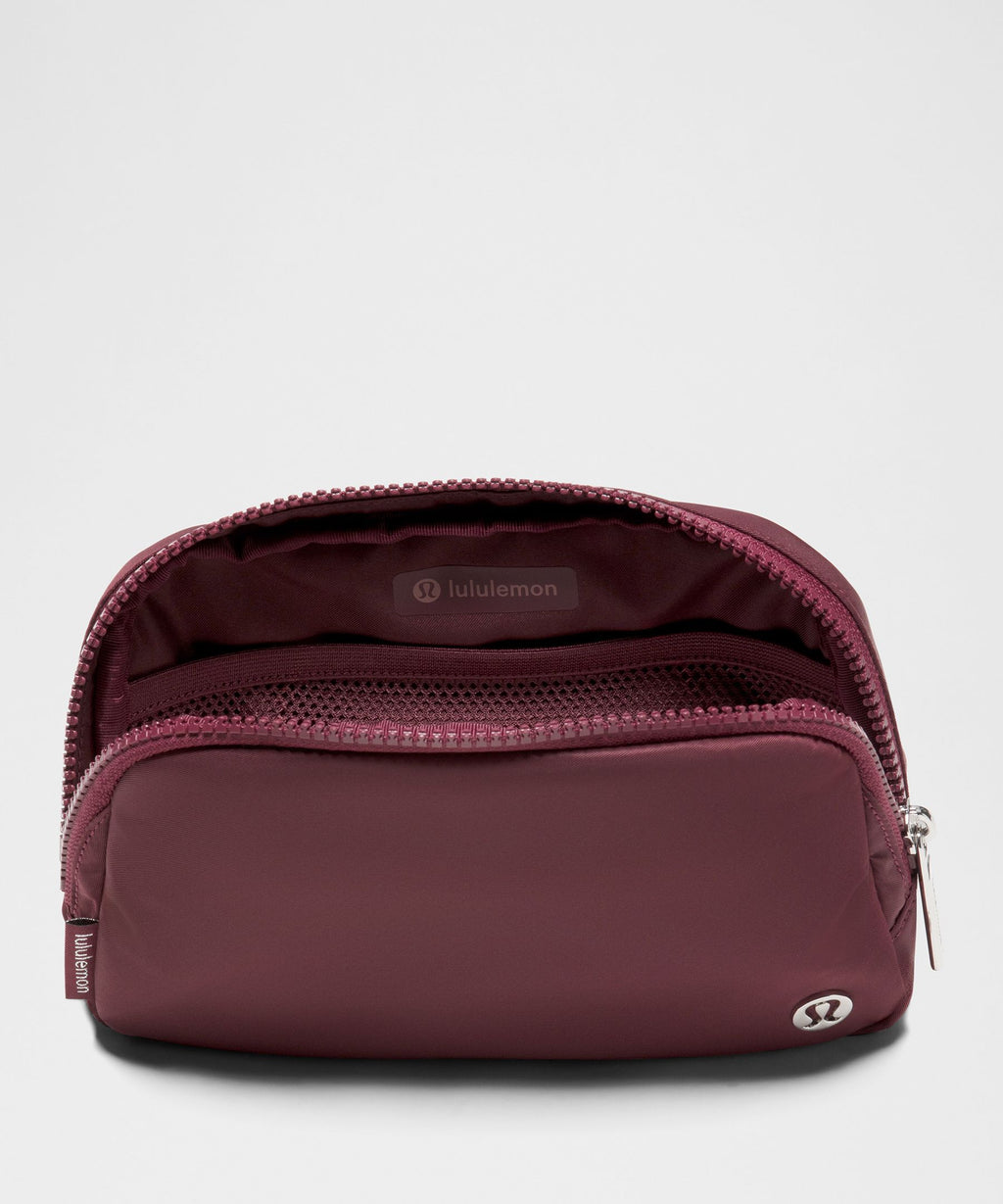 Everywhere Belt Bag with Long Strap 1L