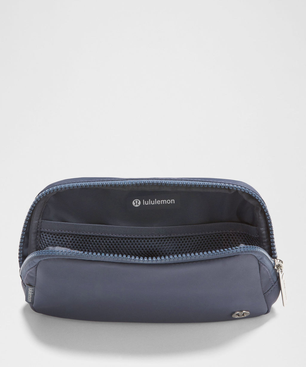 Everywhere Belt Bag with Long Strap 1L