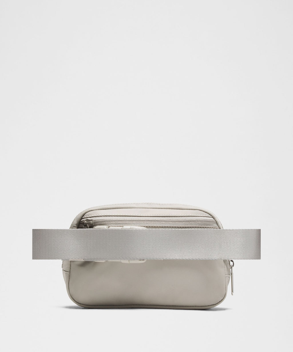 Everywhere Belt Bag with Long Strap 1L