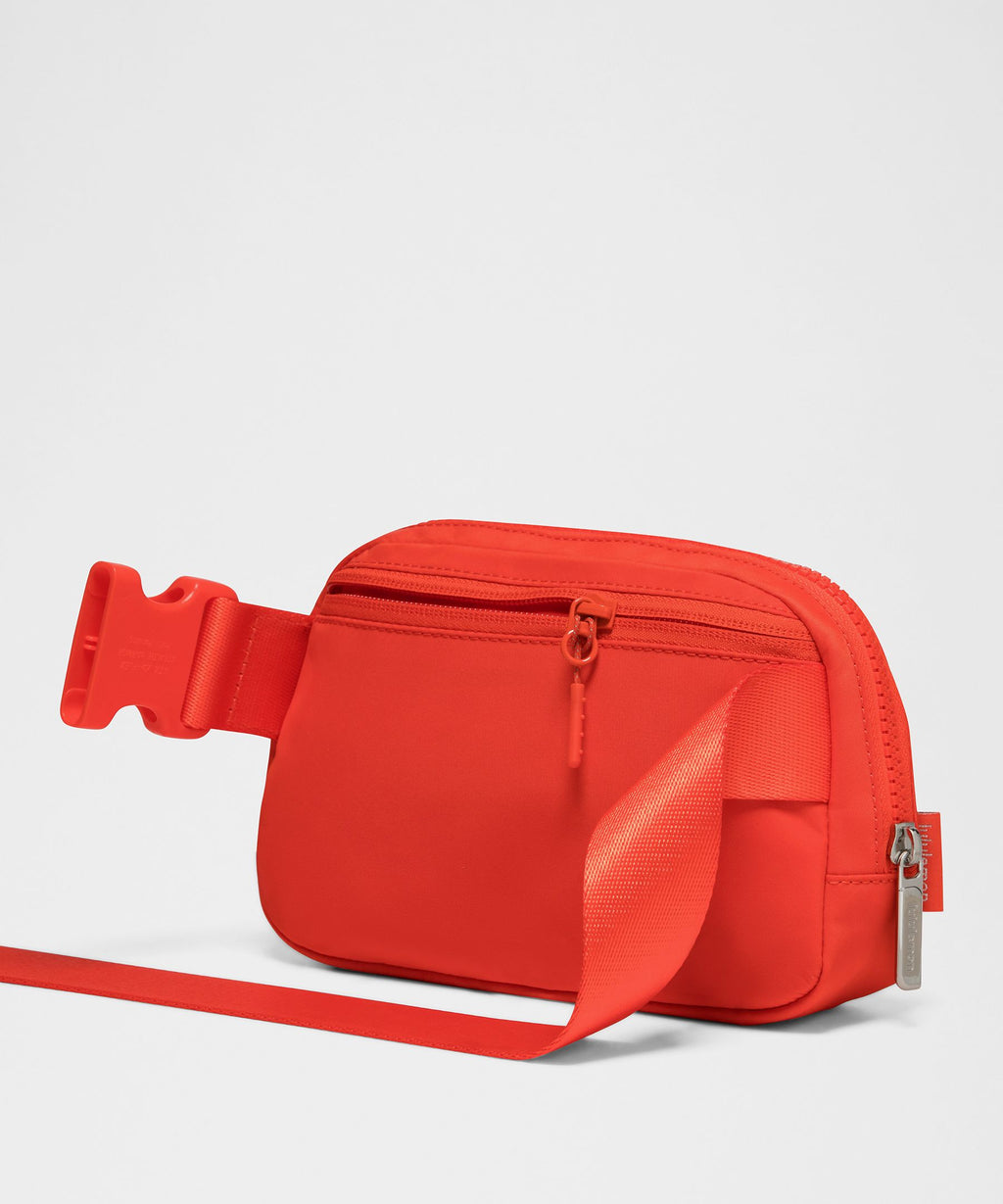 Everywhere Belt Bag with Long Strap 1L