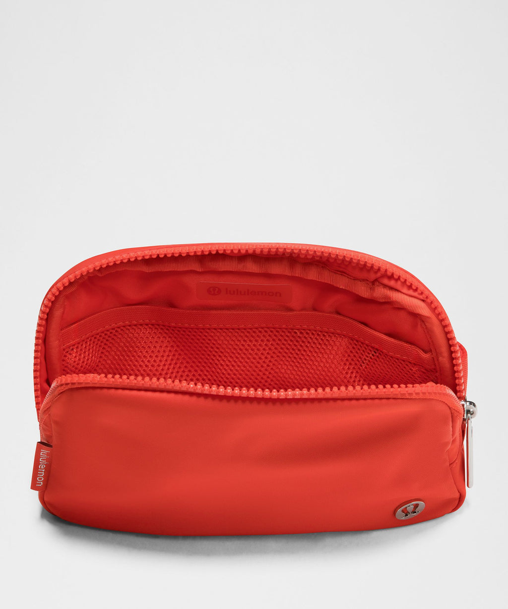 Everywhere Belt Bag with Long Strap 1L