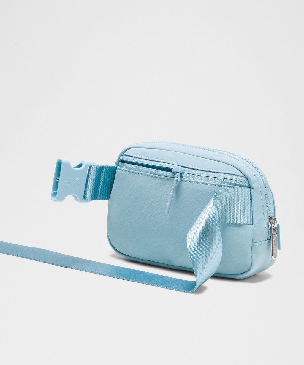 Everywhere Belt Bag with Long Strap 1L