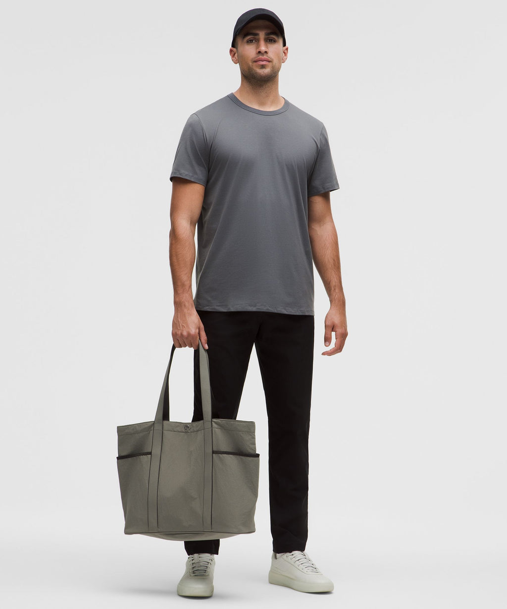 Daily Multi-Pocket Tote Bag 20L