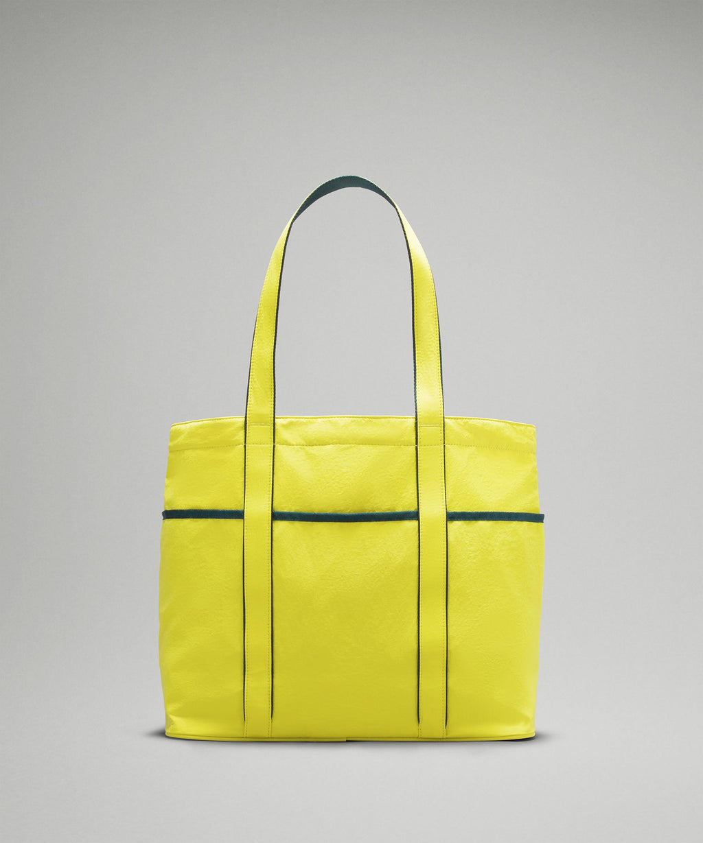 Daily Multi-Pocket Tote Bag 20L