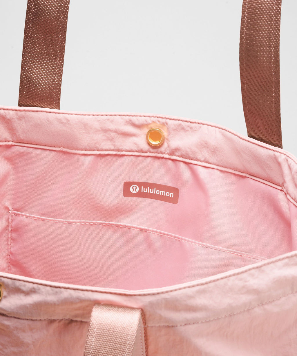 Daily Multi-Pocket Tote Bag 20L
