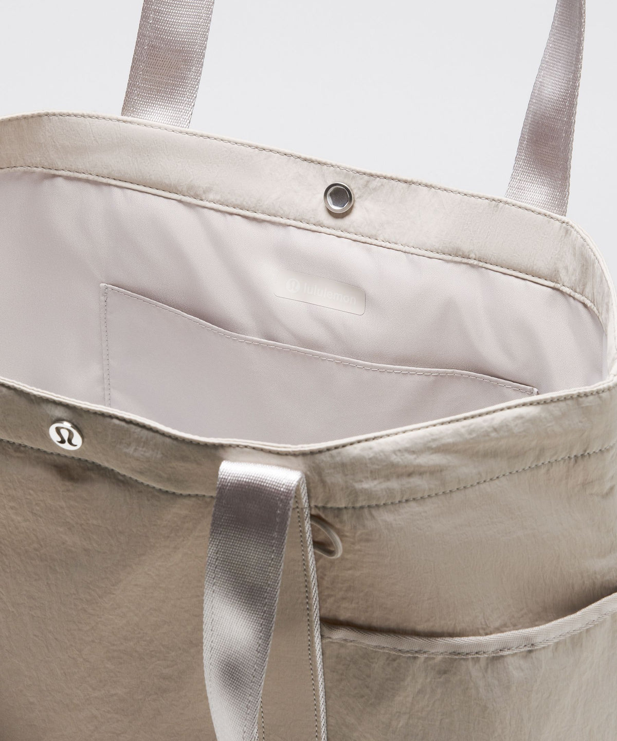 Daily Multi-Pocket Tote Bag 20L