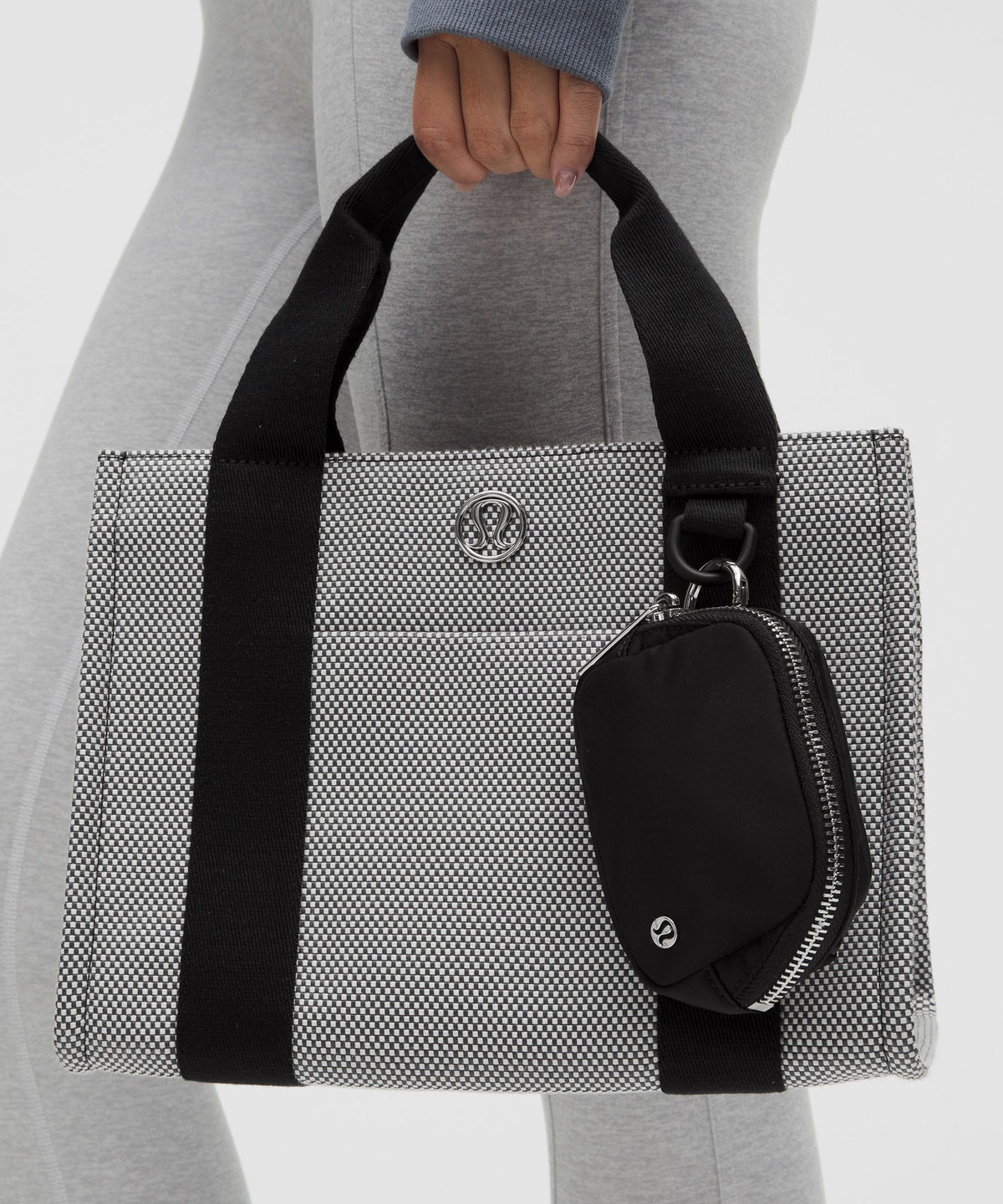Everywhere Belt Bag Nano