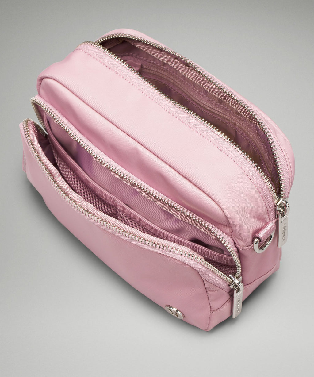 Everywhere Crossbody Bag 2LMetal Hardware