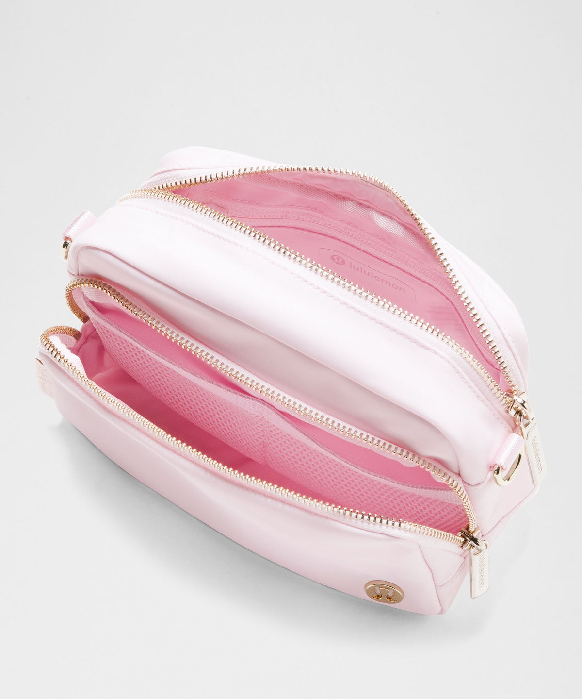 Everywhere Crossbody Bag 2LMetal Hardware