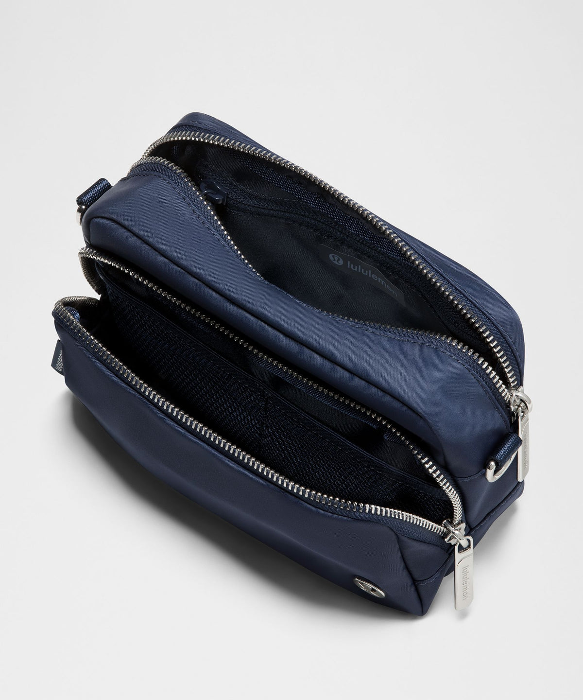 Everywhere Crossbody Bag 2LMetal Hardware