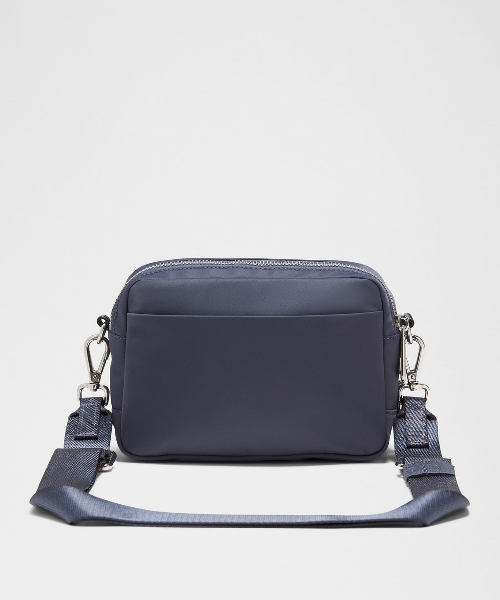 Everywhere Crossbody Bag 2LMetal Hardware