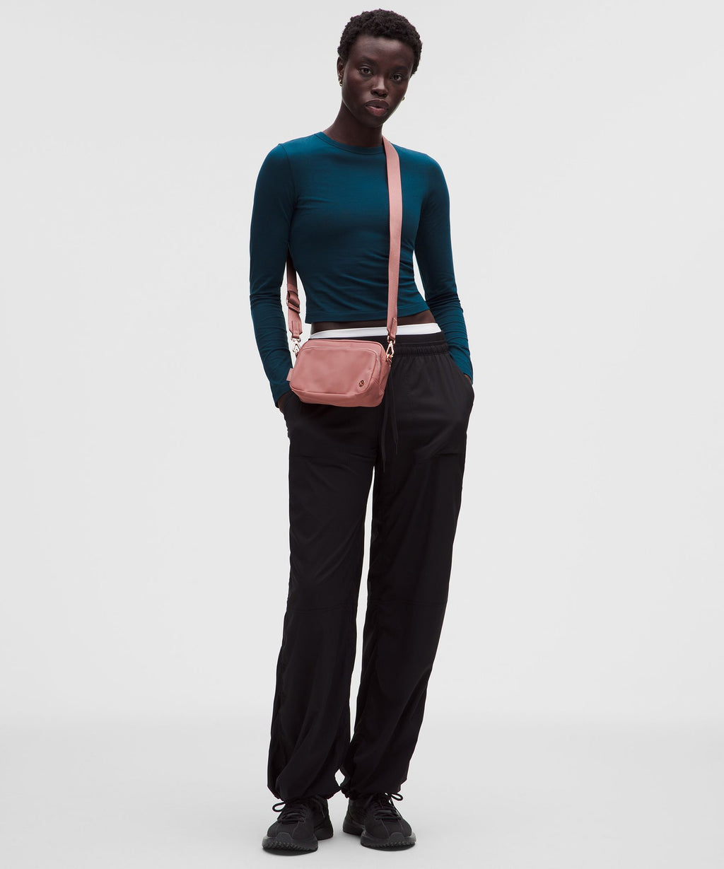 Everywhere Crossbody Bag 2LMetal Hardware