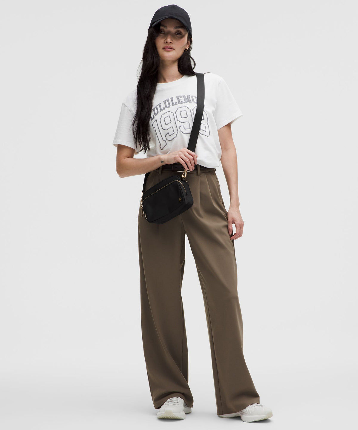 Everywhere Crossbody Bag 2LMetal Hardware