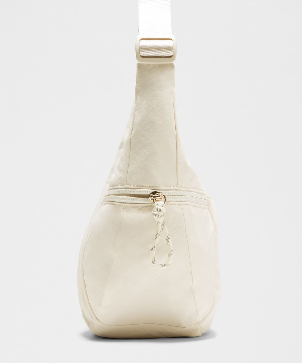 Slouchy Sling Bag 6L
