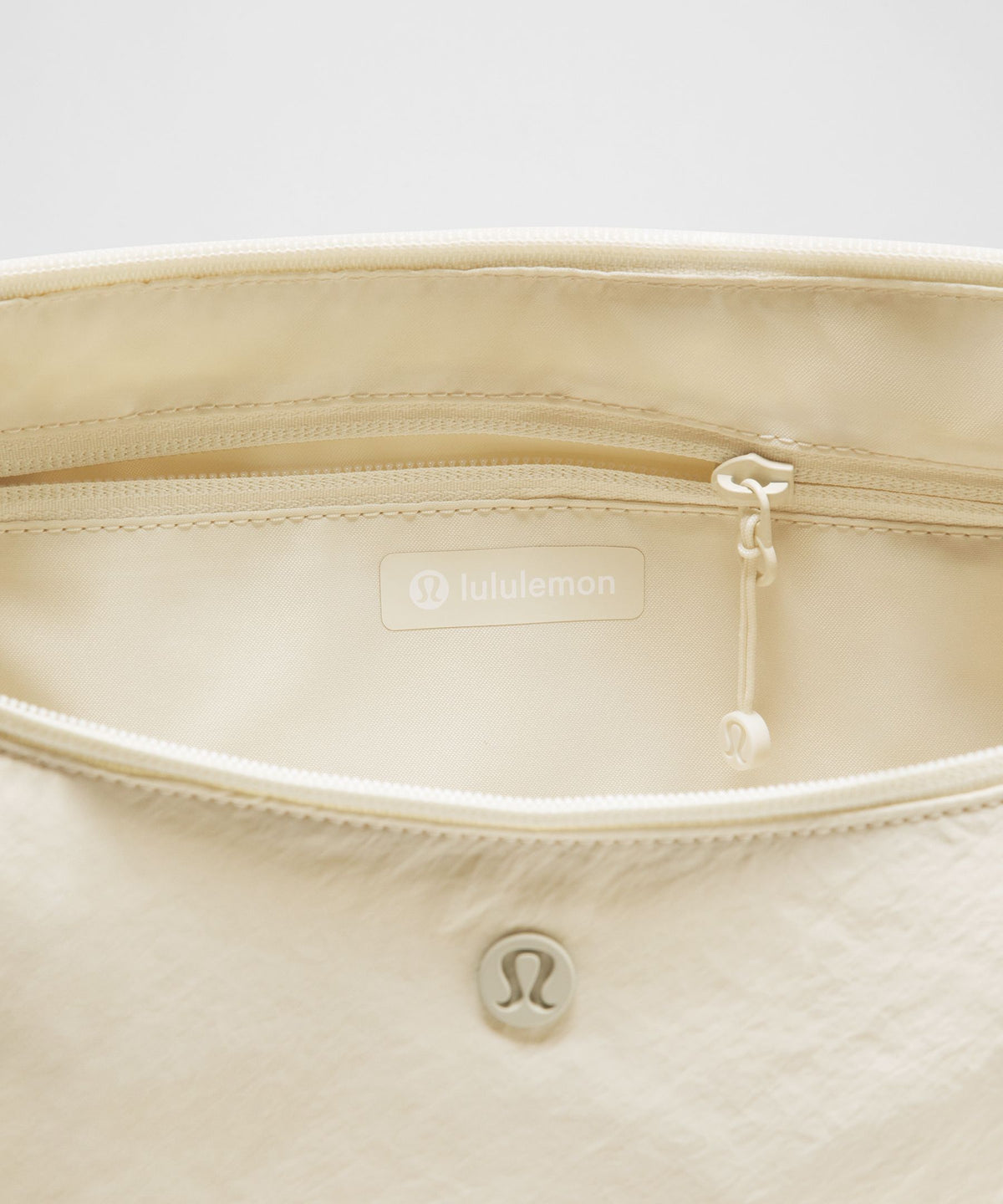 Slouchy Sling Bag 6L