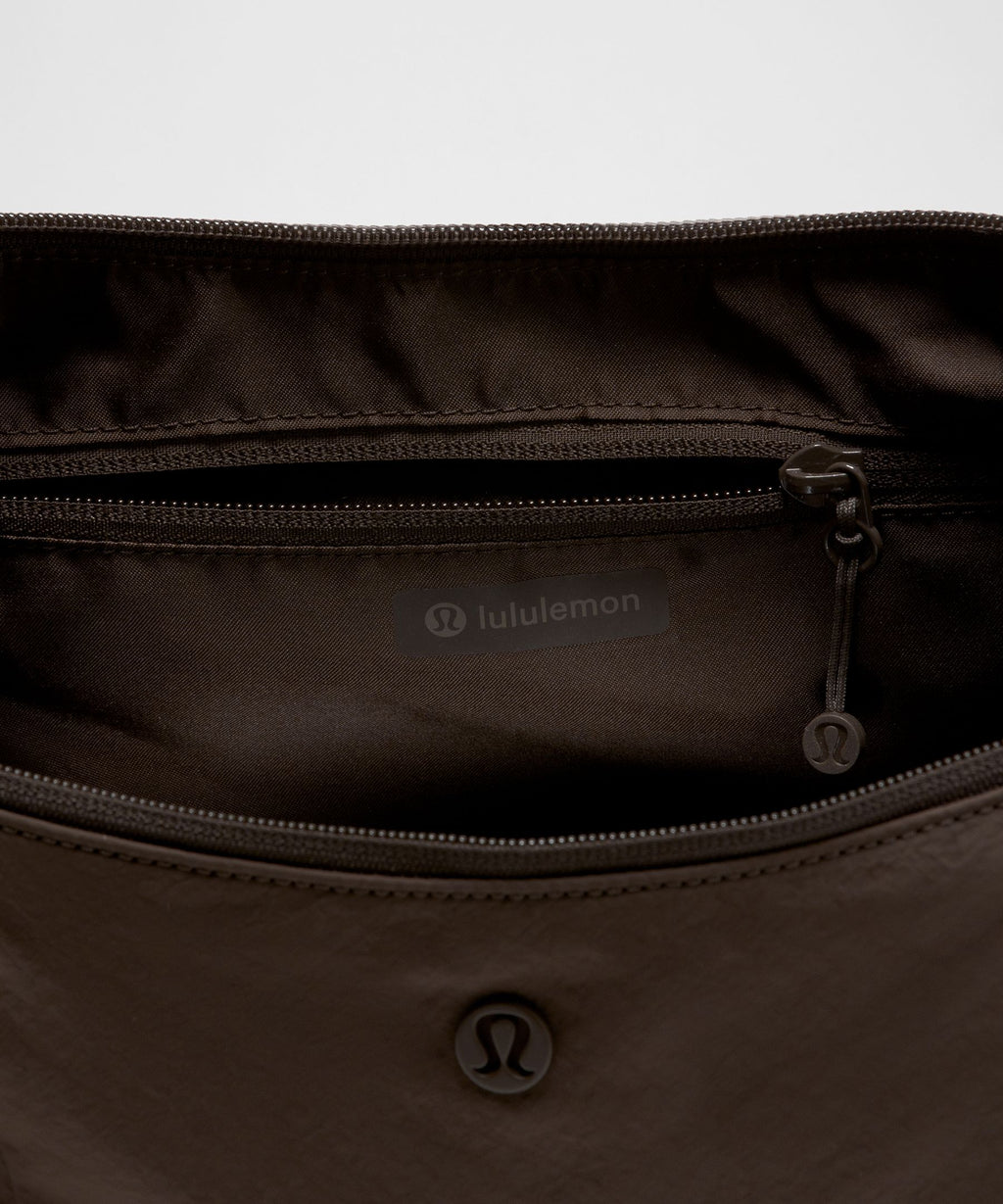 Slouchy Sling Bag 6L
