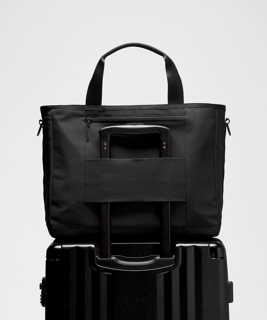 Multi-Pocket Tote Bag 19.5L