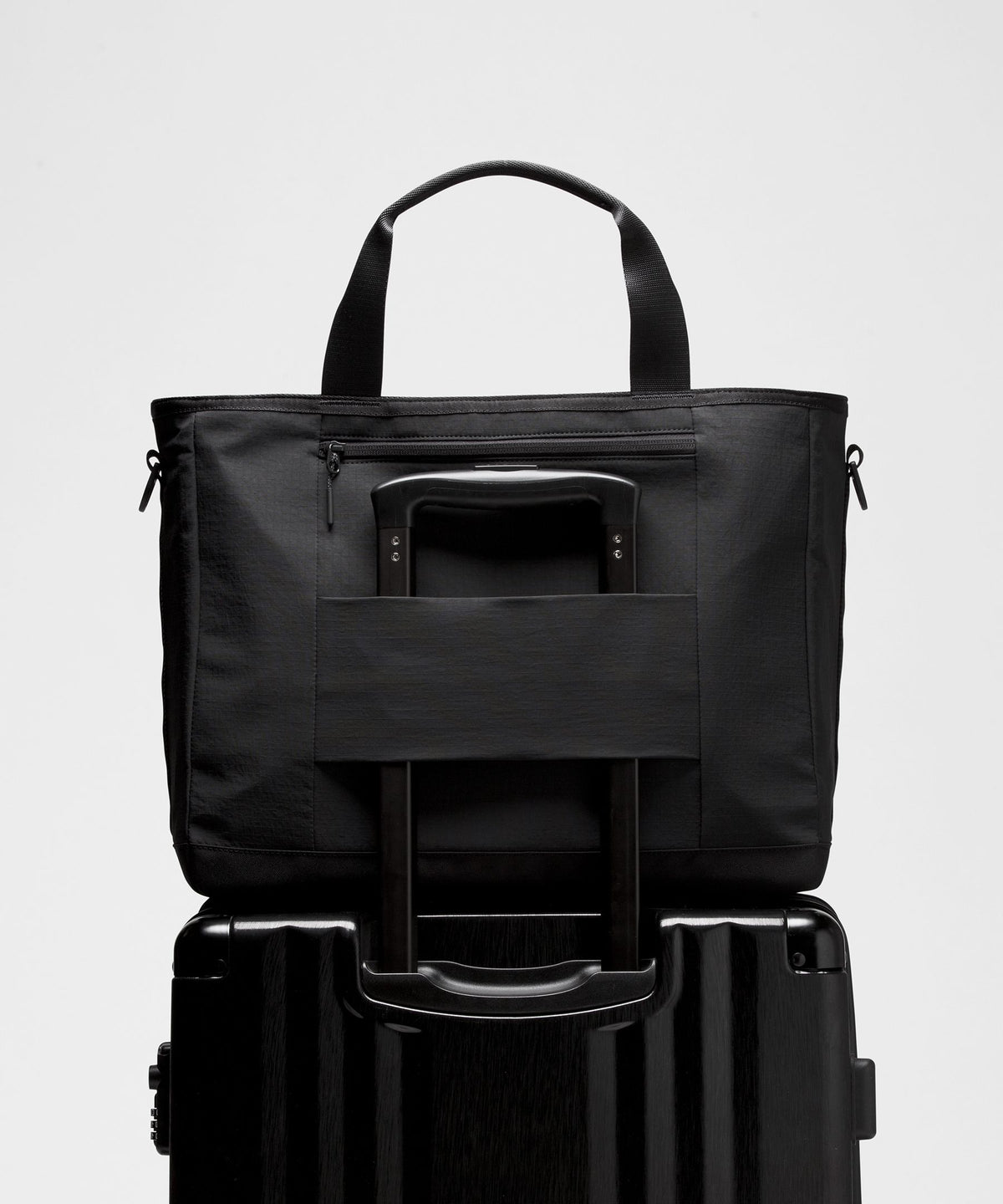 Multi-Pocket Tote Bag 19.5L