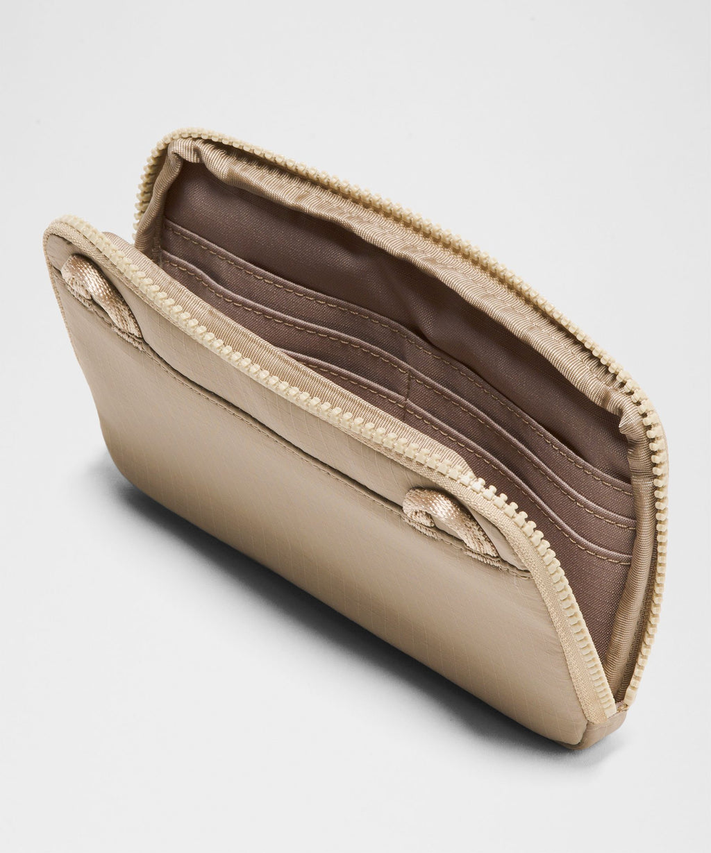 Multi-Pocket Tote Bag 19.5L