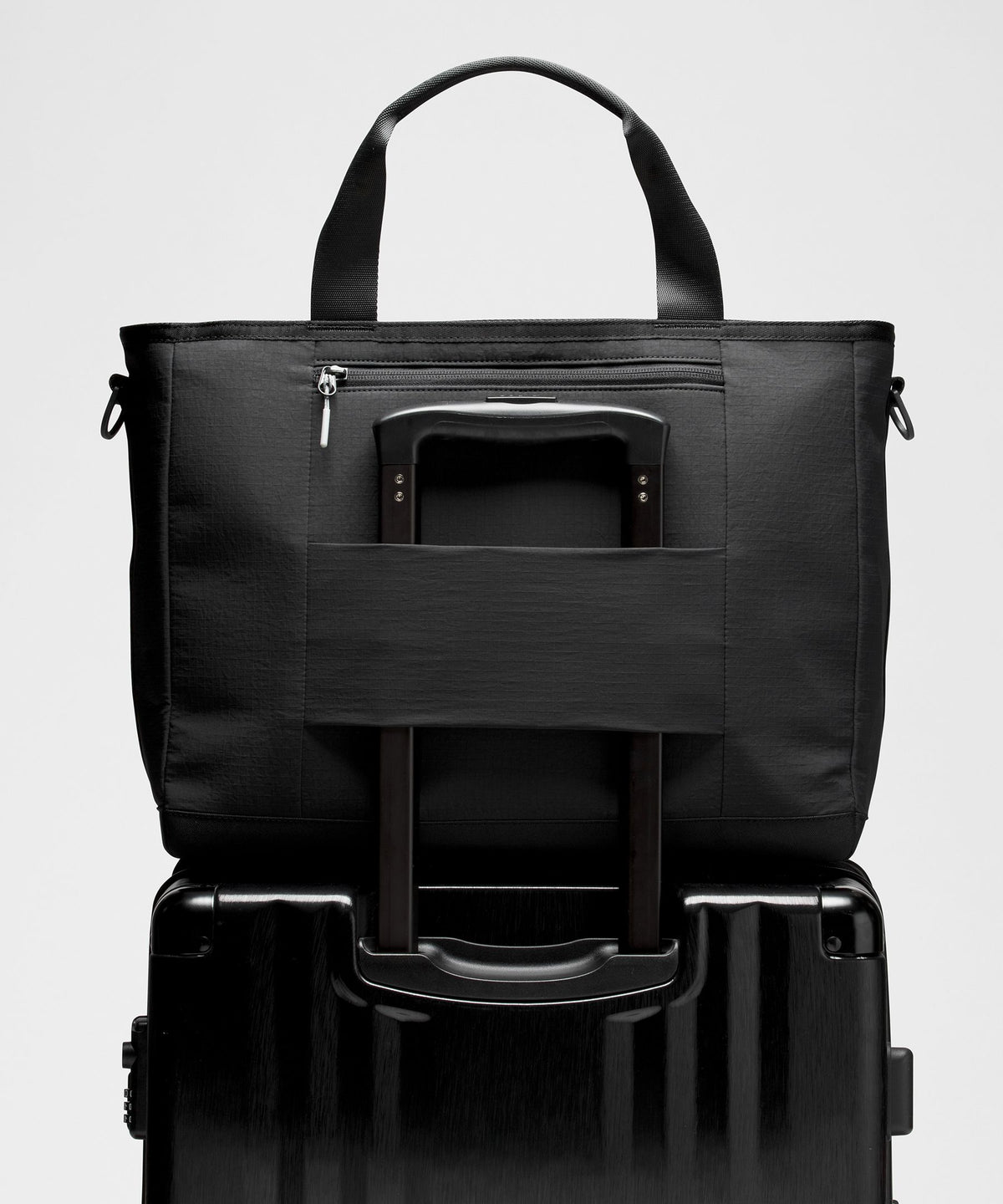 Multi-Pocket Tote Bag 19.5L