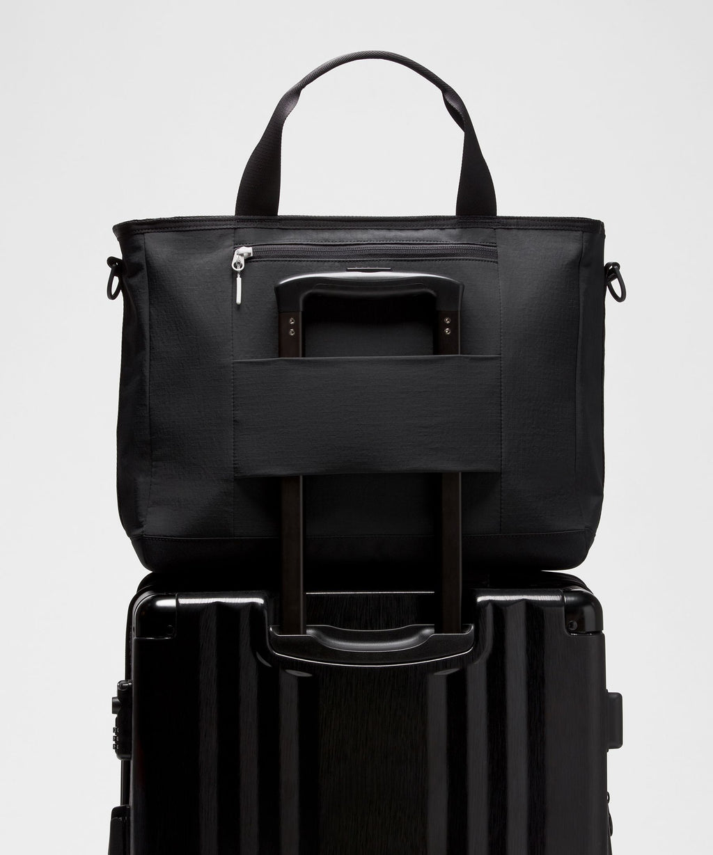Multi-Pocket Tote Bag 19.5L
