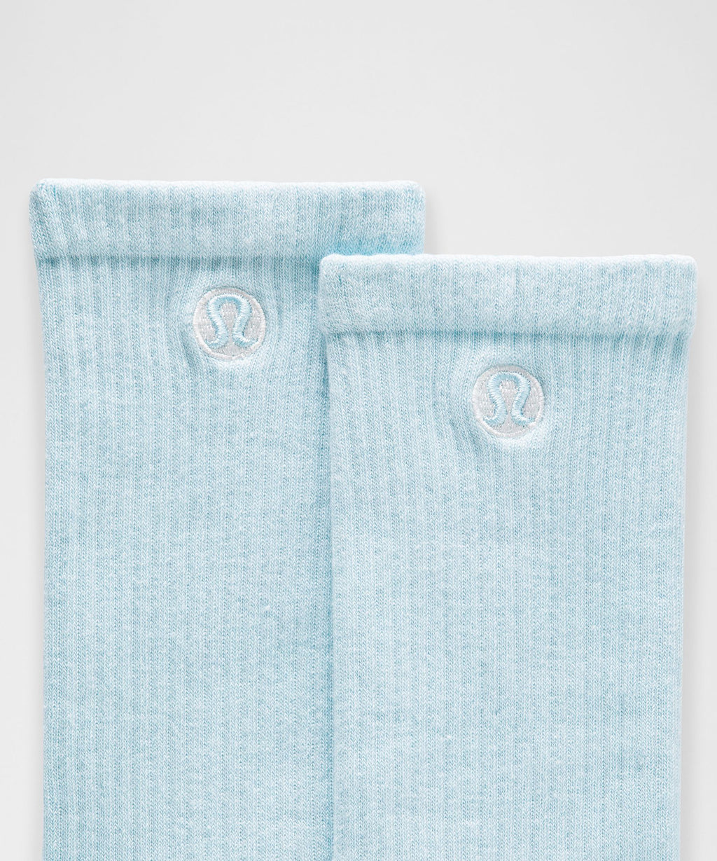 Unisex Daily Essential Crew Socks