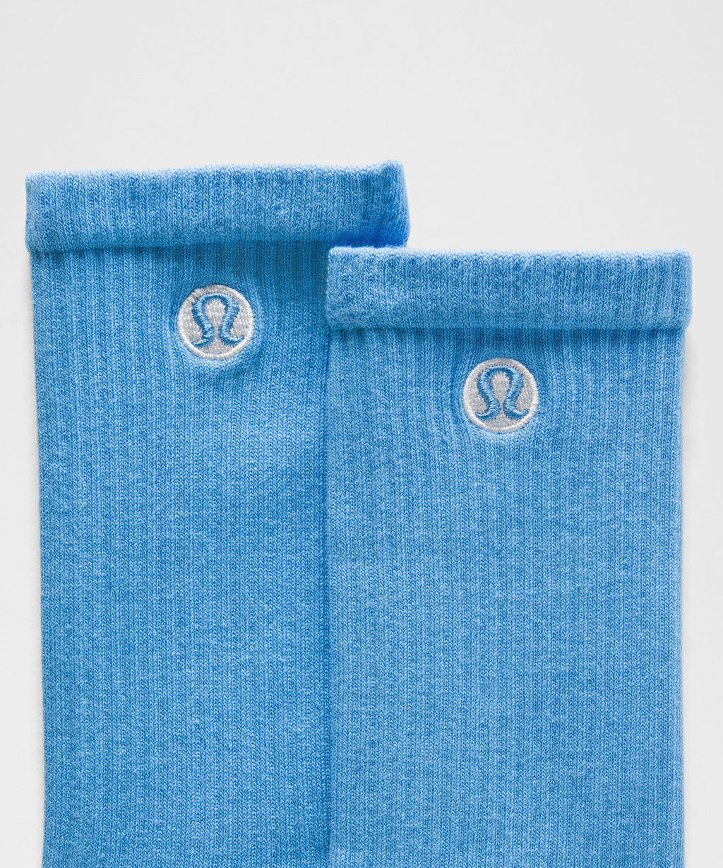 Unisex Daily Essential Crew Socks
