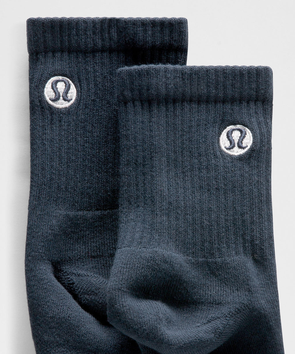 Unisex Daily Essential Quarter Socks