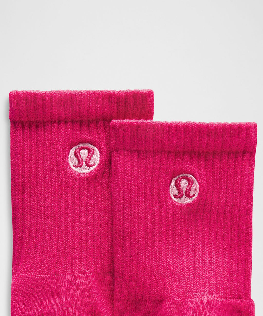 Unisex Daily Essential Quarter Socks