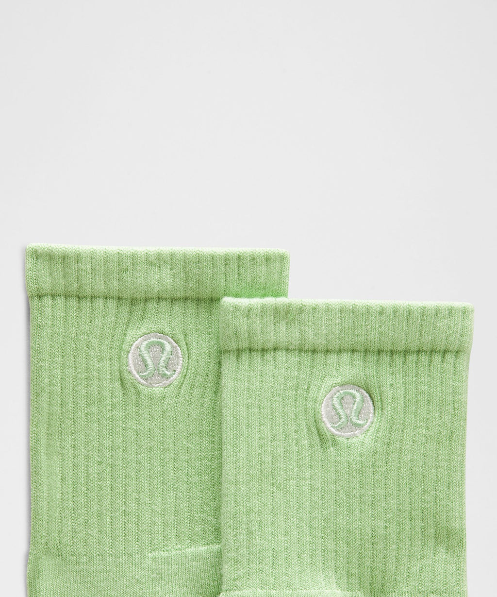 Unisex Daily Essential Quarter Socks