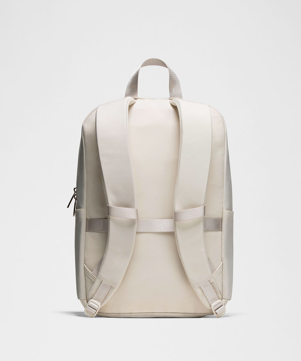 Everywhere Backpack 22LMetal Hardware