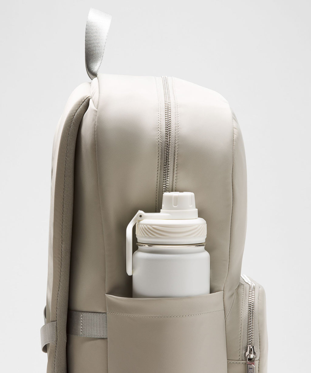 Everywhere Backpack 22LMetal Hardware