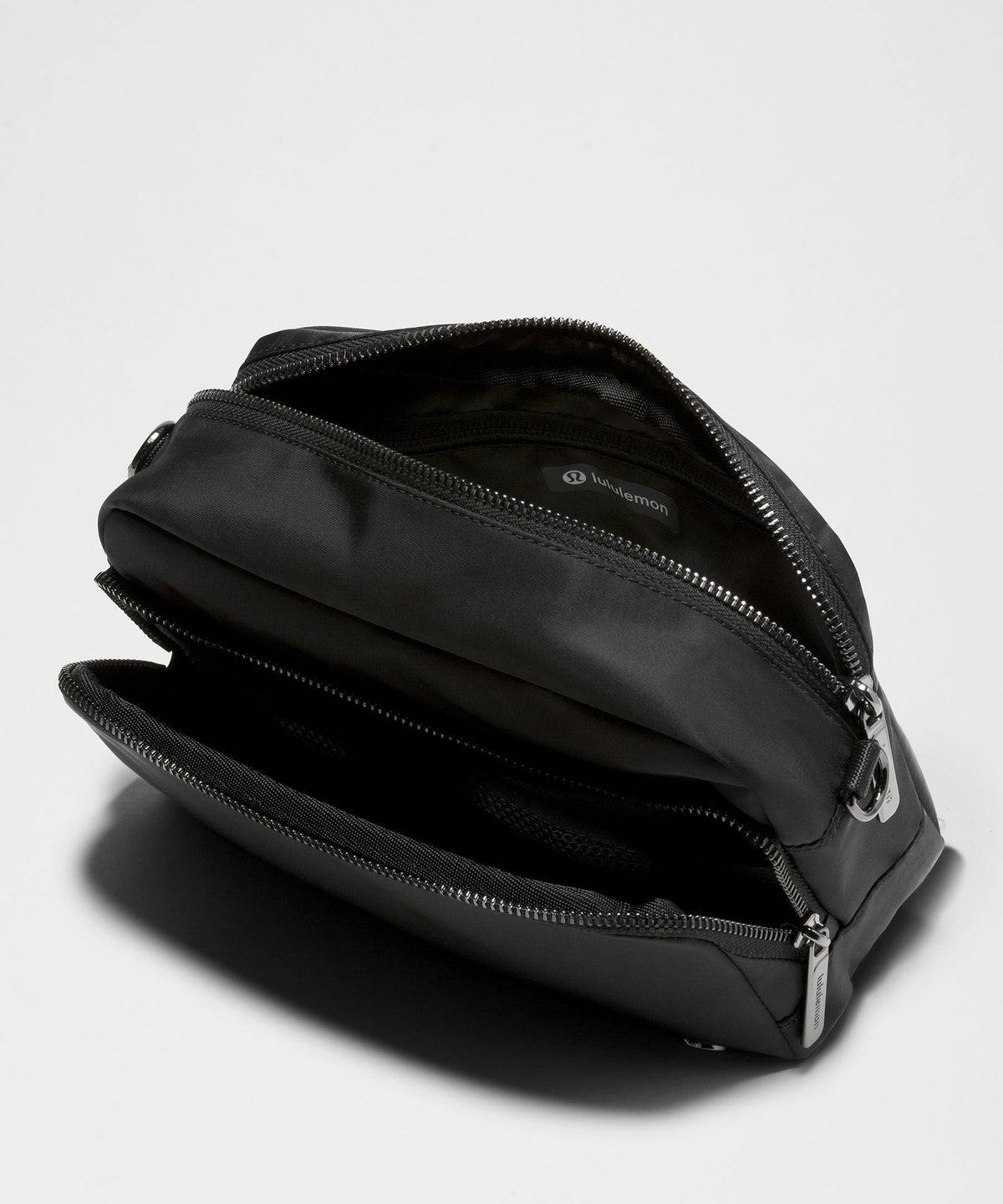 Everywhere Crossbody 3L LargeMetal Hardware