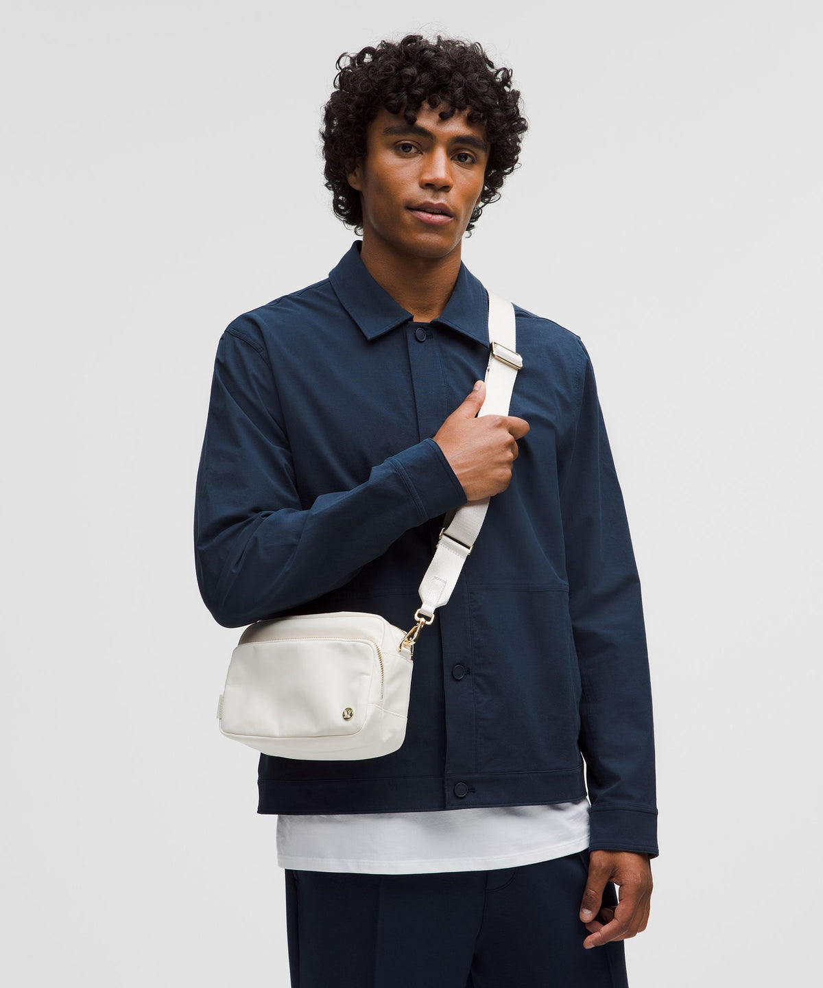 Everywhere Crossbody 3L LargeMetal Hardware