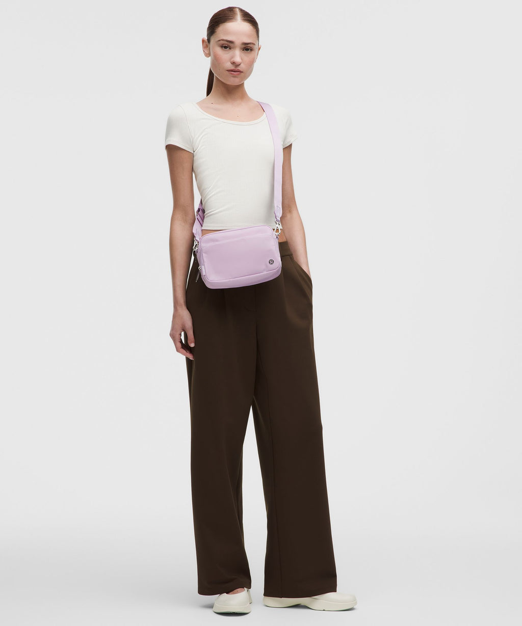 Everywhere Crossbody 3L LargeMetal Hardware