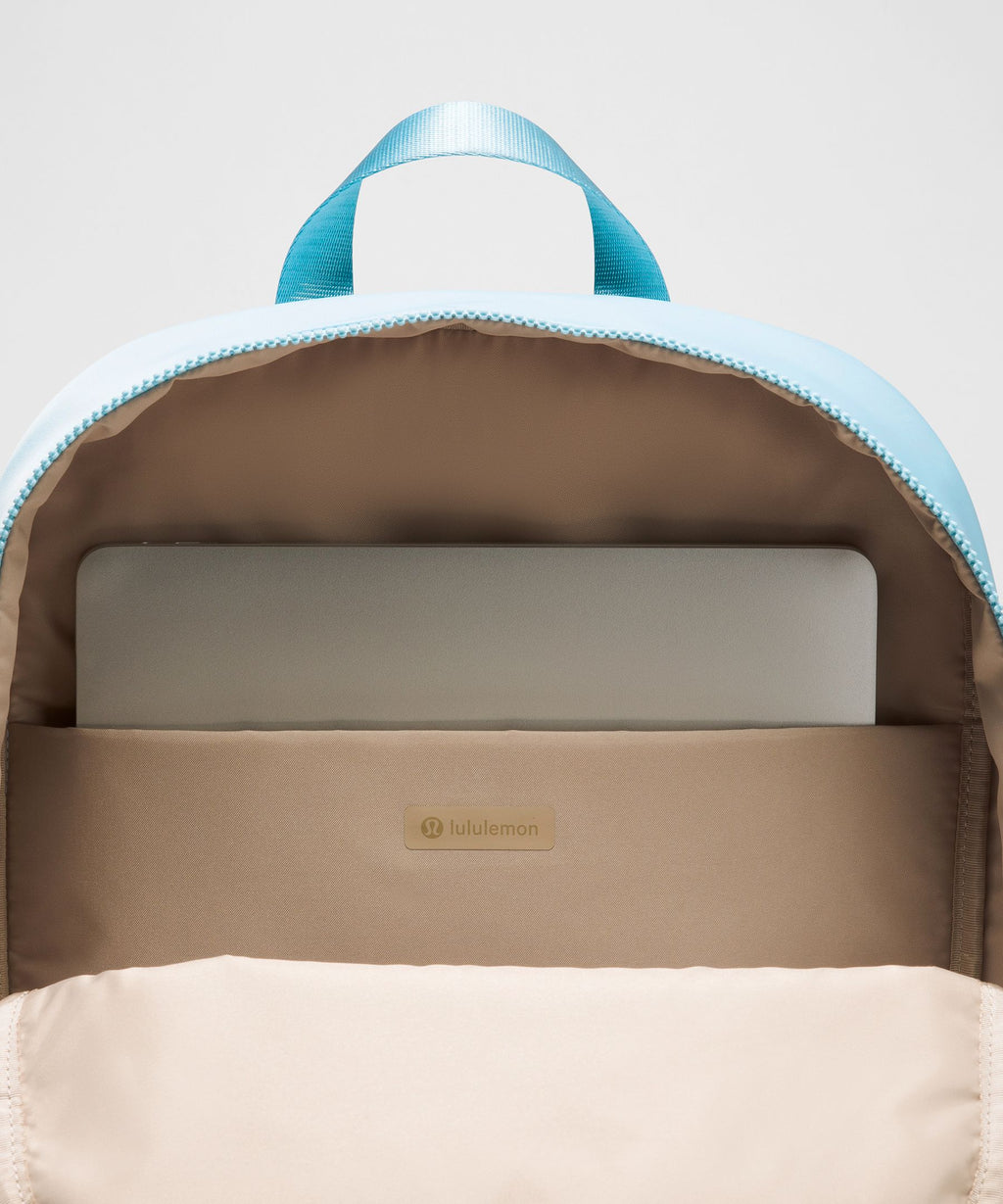 Everywhere Backpack 22L