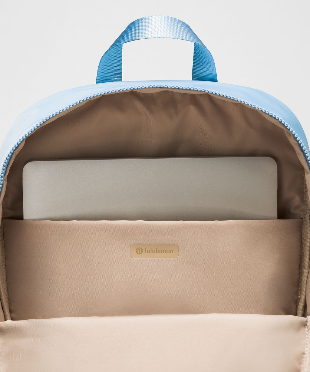 Everywhere Backpack 22L